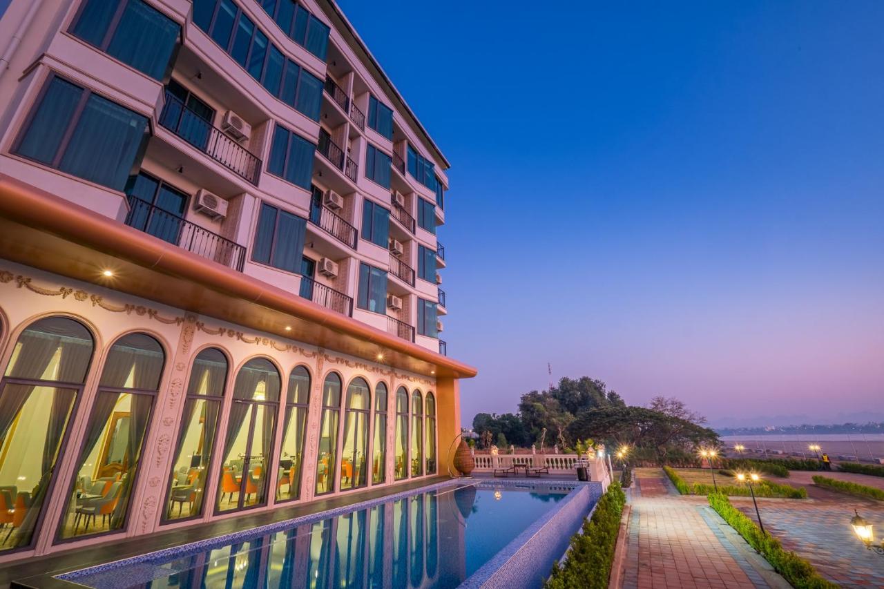 Mekong Heritage Hotel ナコンパノム エクステリア 写真